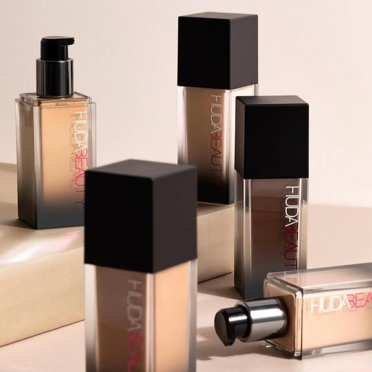 Fenty Beauty Makeup Highlighter - Base idratante de 34ml para ácido