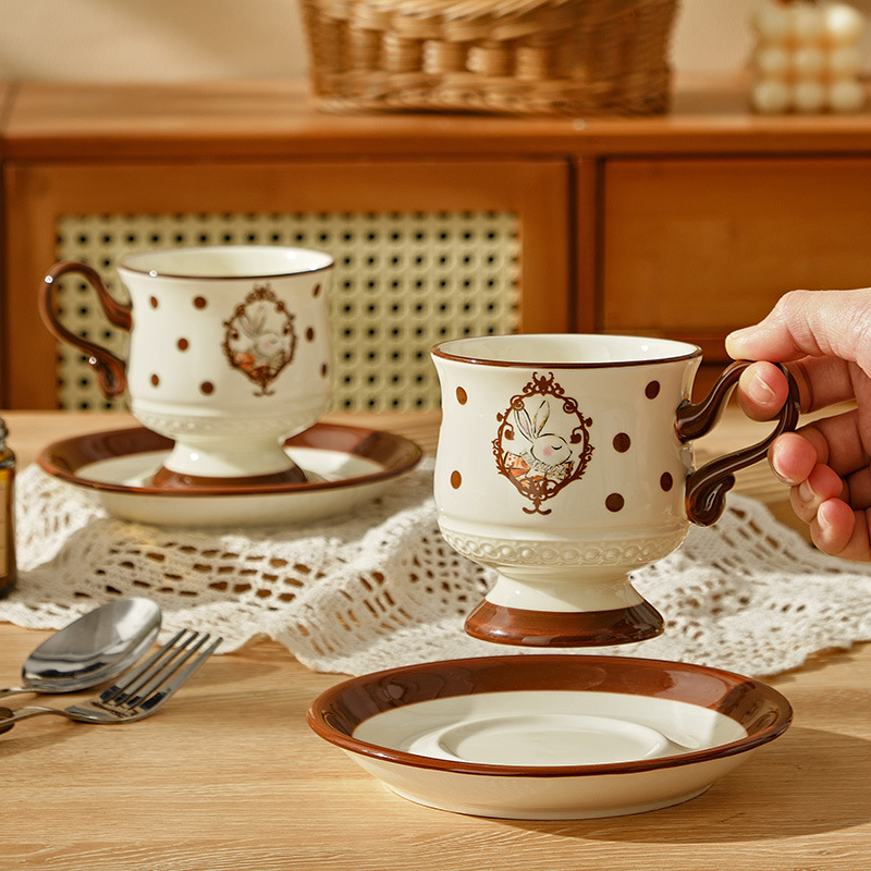 Tazza da caffè in ceramica Taz - Beauty Makeup Edit recensione e prezzo