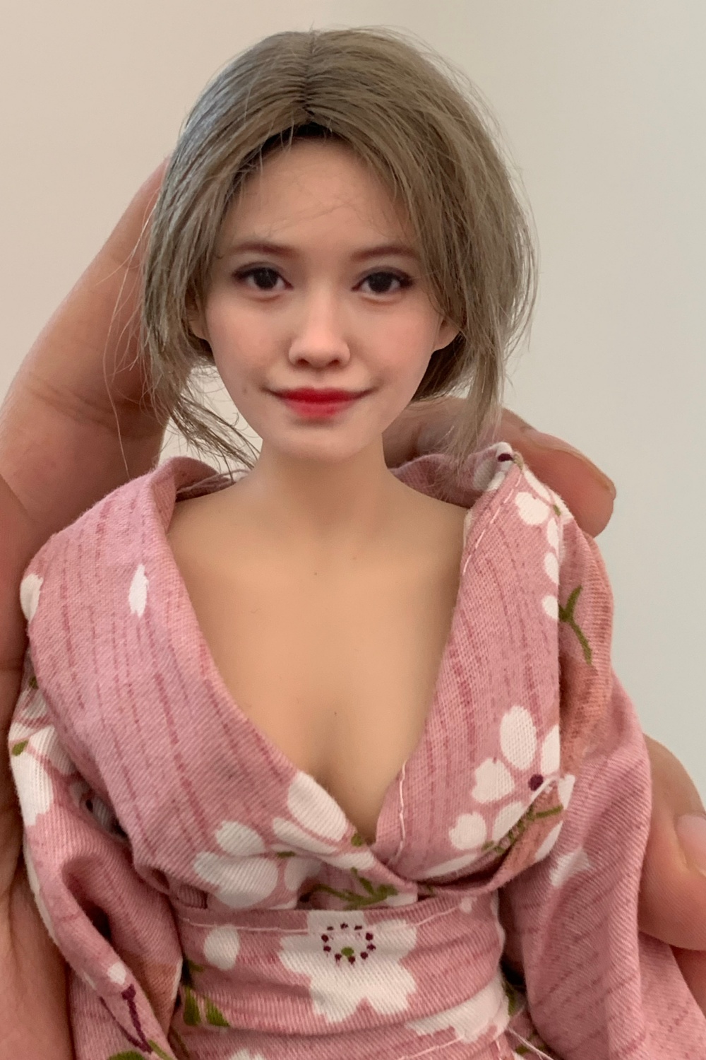Scultura realistica della test - Beauty Makeup Edit recensione e prezzo