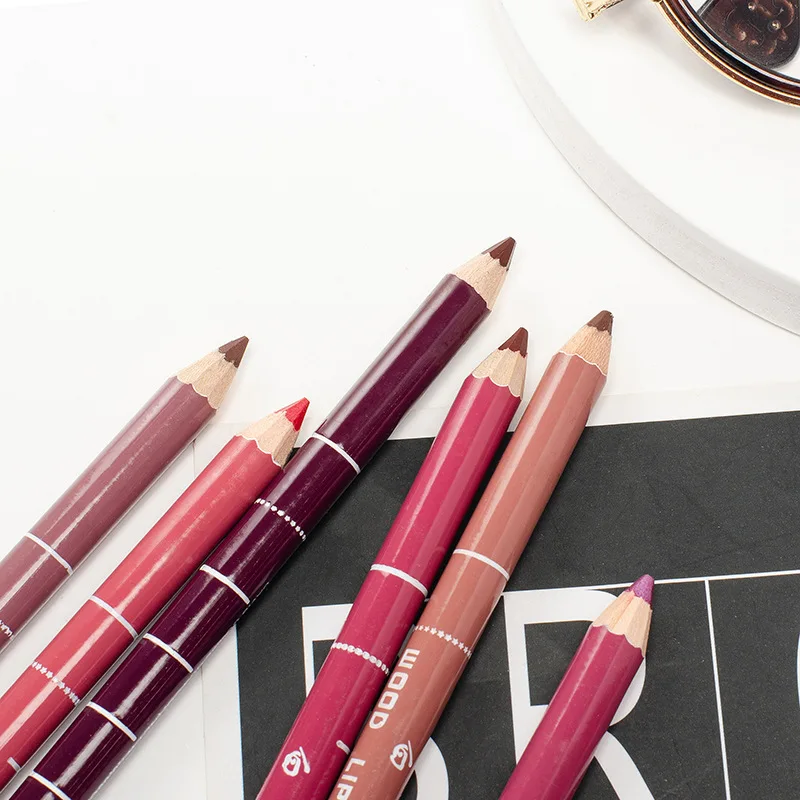 Matita per labbra colorata Ner - Lip Liner Pencil recensione e prezzo